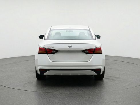 Used 2025 Nissan Altima 2.5 SV image 7