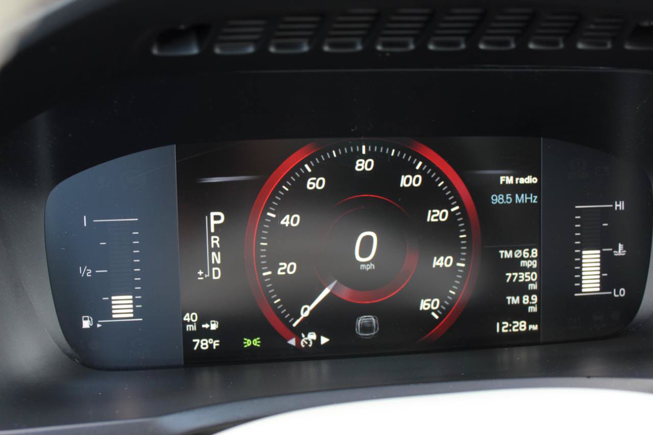 Used 2019 Volvo XC90 T5 Momentum w/ Protection Package AWD/4WD image 29