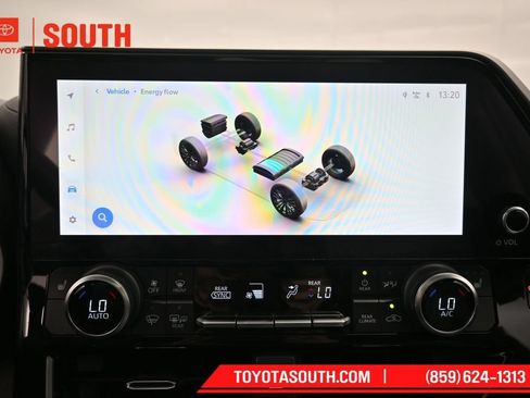 Used 2023 Toyota Highlander Bronze Edition AWD/4WD image 18