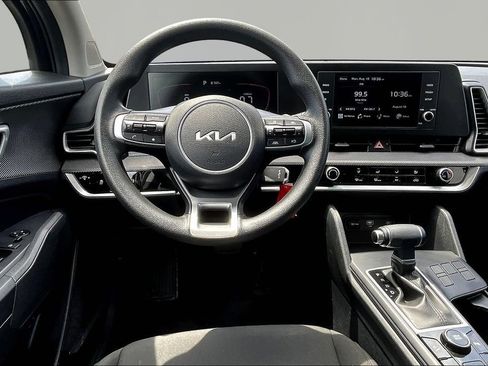 Used 2025 Kia Sportage LX FWD image 10
