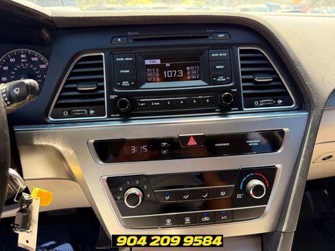 Used 2017 Hyundai Sonata SE FWD image 15