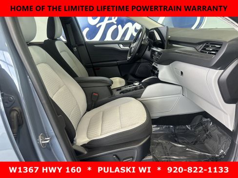 Used 2024 Ford Escape Active w/ Tech Pack #2 AWD/4WD image 4