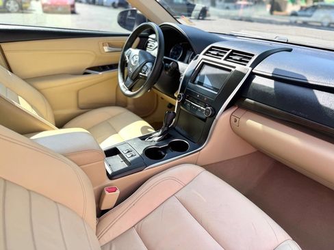 Used 2017 Toyota Camry XLE w/ Advanced Technology Package FWD image 11