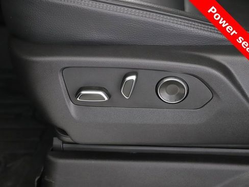 Used 2025 GMC Yukon Denali w/ Denali Reserve Package image 20