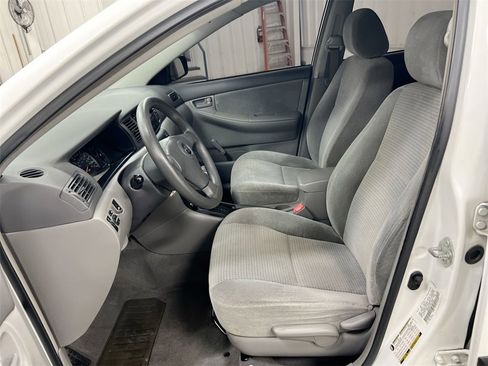 Used 2006 Toyota Corolla CE image 18
