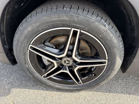 Certified 2022 Mercedes-Benz GLB 250 4MATIC image 46