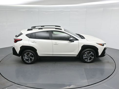 Used 2025 Subaru Crosstrek 2.0i Premium w/ Crosstrek Mirror Package AWD/4WD image 34