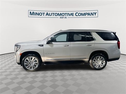 Used 2021 GMC Yukon SLT w/ SLT Premium Package image 5