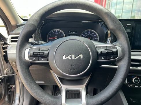 Used 2023 Kia K5 LXS FWD image 12