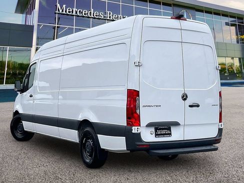 Used 2026 Mercedes-Benz Sprinter 2500 image 2