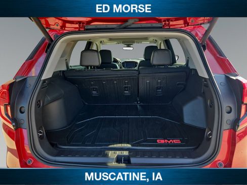 Certified 2024 GMC Terrain SLT w/ Infotainment Package II AWD/4WD image 18