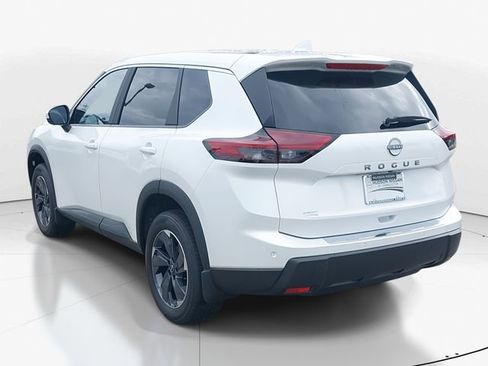 New 2026 Nissan Rogue SV image 7