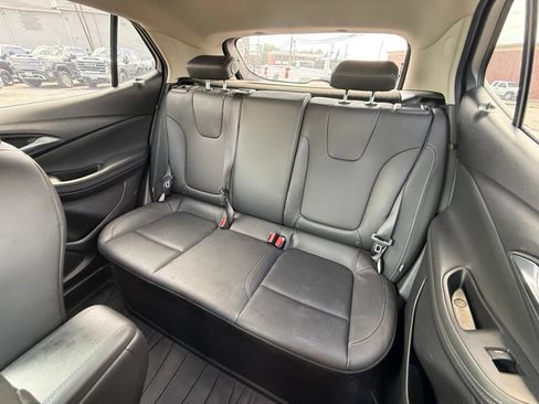 Used 2024 Buick Encore GX Sport Touring FWD image 21