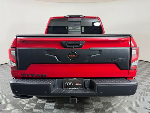 Used 2021 Nissan Titan PRO-4X w/ Pro-4x Convenience Package AWD/4WD image 10
