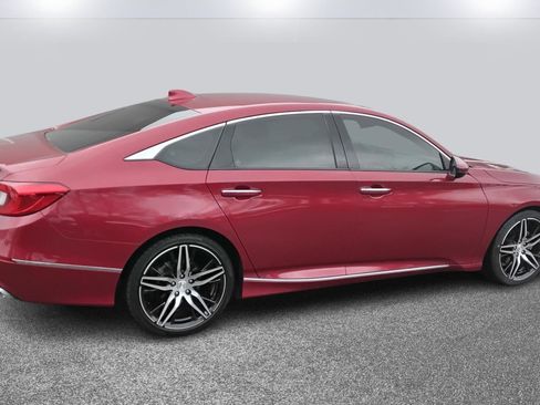 Used 2021 Honda Accord Touring image 4