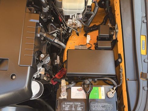Used 2007 Toyota FJ Cruiser 4WD image 12