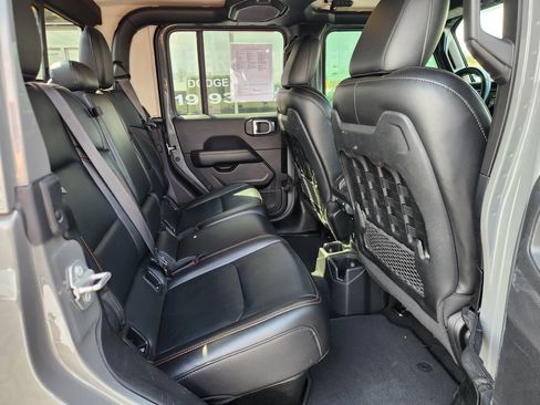 Used 2021 Jeep Gladiator Mojave w/ Uconnect 4C Nav & Sound Group AWD/4WD image 12