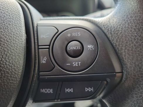 Used 2025 Toyota RAV4 LE image 24