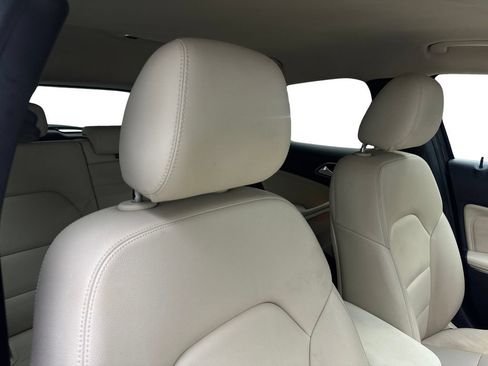 Used 2018 Mercedes-Benz GLA 250 image 43