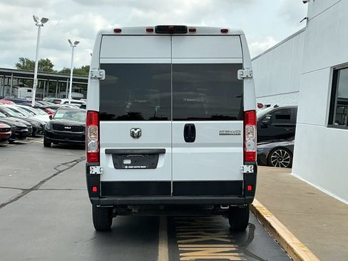 Used 2023 RAM ProMaster 2500 FWD image 8
