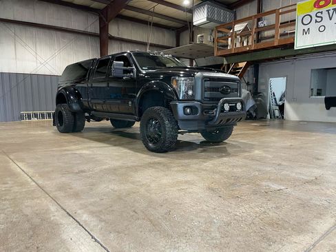 Used 2016 Ford F350 Lariat w/ Lariat Ultimate Package AWD/4WD image 5