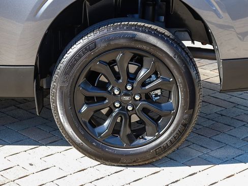 Used 2024 Ford Maverick XLT w/ XLT Luxury Package image 12