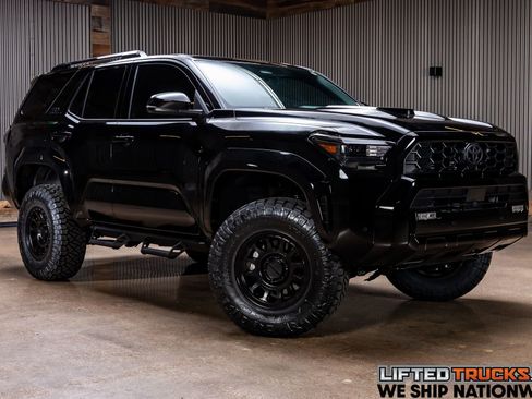 Used 2025 Toyota 4Runner TRD Sport image 1