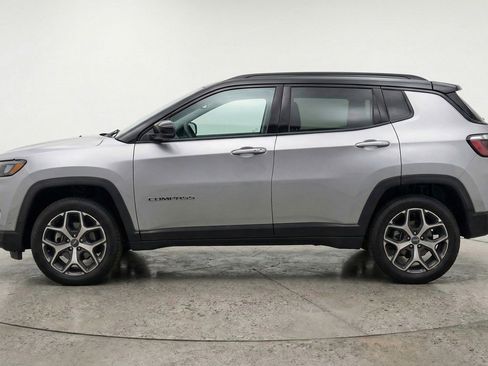 Used 2025 Jeep Compass Limited AWD/4WD image 5