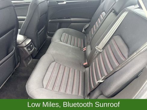 Used 2013 Ford Fusion SE FWD image 15