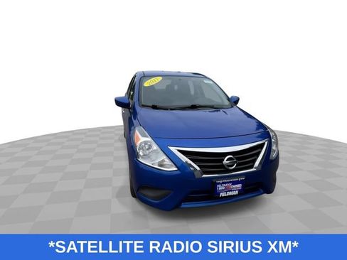Used 2017 Nissan Versa SV FWD image 4