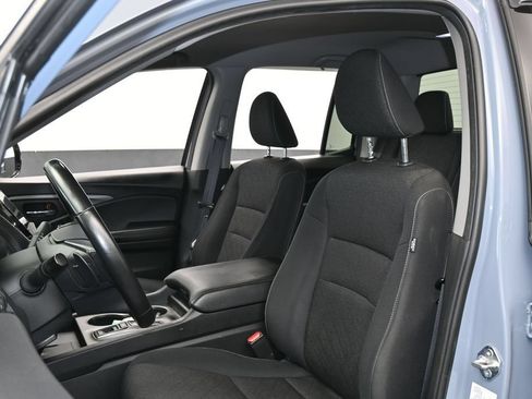 Used 2024 Honda Ridgeline Sport image 10