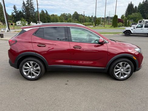 Used 2023 Buick Encore GX Essence w/ Experience Buick Package FWD image 4