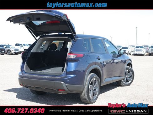 Used 2025 Nissan Rogue SV image 31