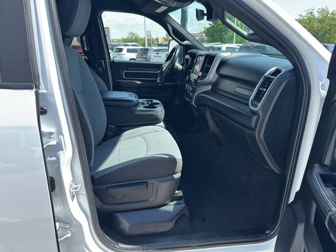 Used 2024 RAM 2500 Big Horn AWD/4WD image 10