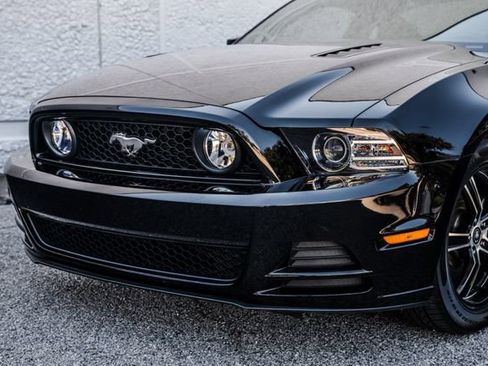 Used 2013 Ford Mustang GT Premium image 21