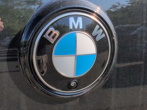 New 2026 BMW iX xDrive60 w/ Premium Package AWD/4WD image 12