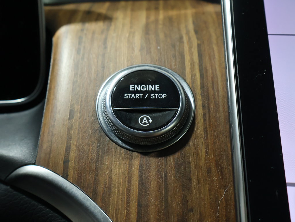Used 2023 Mercedes-Benz GLC 300 4MATIC image 26