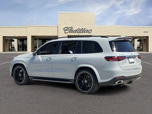 Used 2024 Mercedes-Benz GLS 580 4MATIC image 7