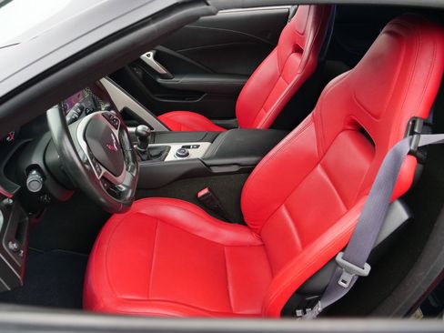 Used 2017 Chevrolet Corvette Stingray Coupe w/ 1LT RWD image 3