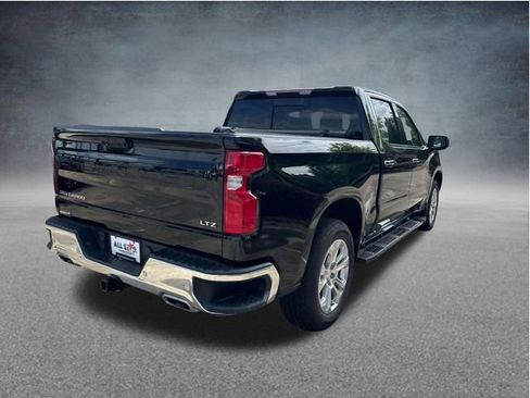 Used 2023 Chevrolet Silverado 1500 LTZ w/ LTZ Convenience Package II AWD/4WD image 9