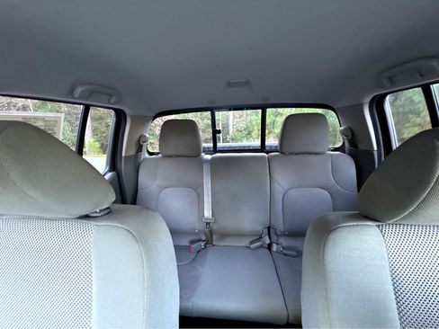 Used 2020 Nissan Frontier SV image 32