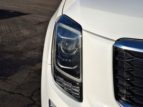 Certified 2022 Kia Telluride S image 20