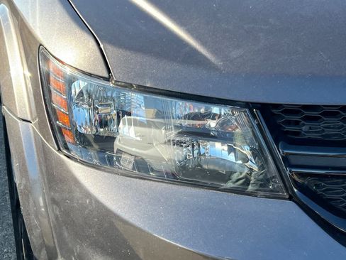 Used 2018 Dodge Journey GT w/ Nav & Sun Group image 8