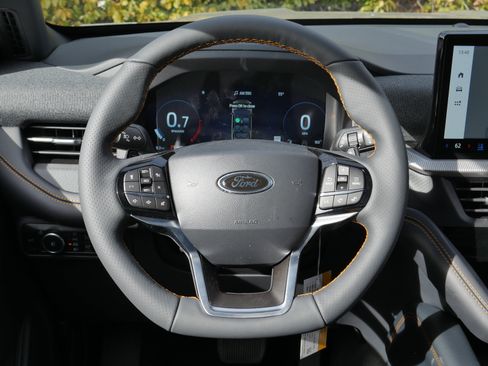 New 2026 Ford Explorer Tremor w/ Tremor Convenience Package image 6