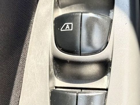 Used 2018 Nissan Sentra SV FWD image 24