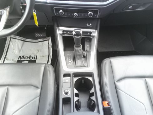 Used 2025 Audi Q3 2.0T Premium AWD/4WD image 22
