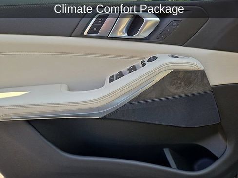 Used 2022 BMW X5 xDrive40i w/ Premium Package AWD/4WD image 13