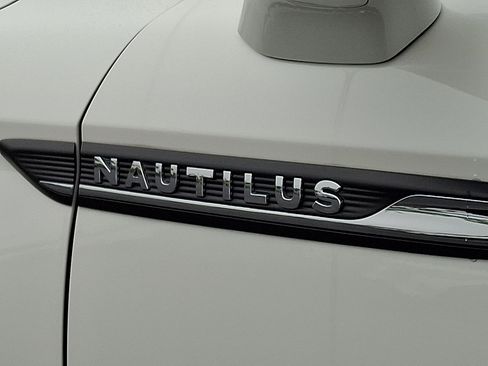 Certified 2023 Lincoln Nautilus Reserve AWD/4WD image 29