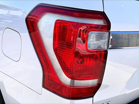 Used 2019 Ford Expedition XLT w/ Cargo Package image 28