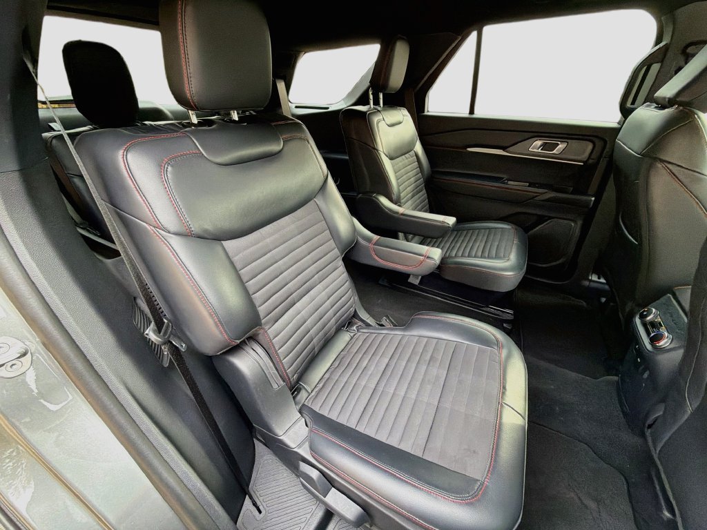Used 2026 Ford Explorer ST-Line AWD/4WD image 30